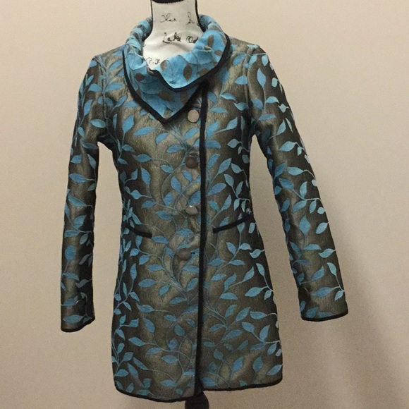 Reversibles Jackets & Blazers - Reversibles aqua and brownish gold coat EUC